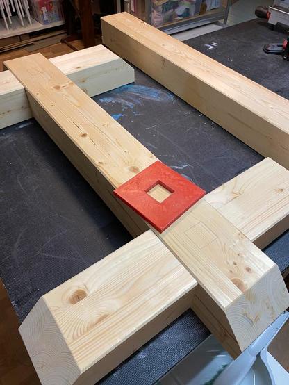 Rack for a table