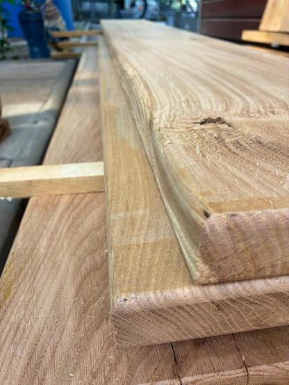 Plank of a oak wood