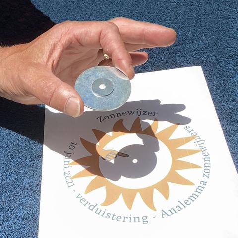 Solar projection. #sundial #sundials #zonnewijzer #zonnewijzers #zonnewijzeropmaat #solareclips #eclipse 
#astronomie #astronomy  #solartime