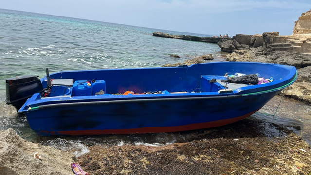 Una embarcació precària localitzada a la costa de Mallorca (Europa Press )
