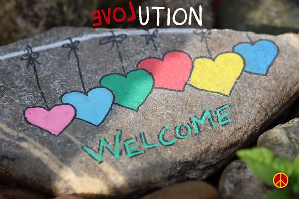 Besuche unser virtuelles Kontaktcafé in BigBlueButton:
https://meet.4m2.net/b/rooms/ary-om0-3ha-vsp/join

Zum Beispiel Dienstag, 22:00 Uhr.