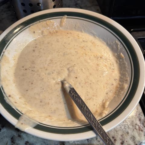 White breakfast gravy in a bowl
