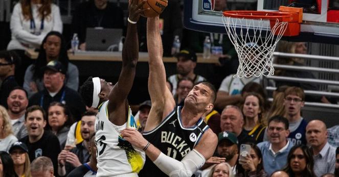 NBA Free Agency: Brook Lopez signs with the Los Angeles Clippers