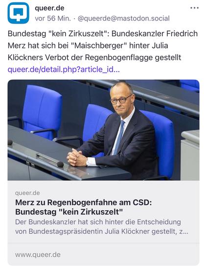 Das Bild zeigt Bundeskanzler Friedrich Merz, wie er mit ernstem Blick im Bundestag sitzt. Die leeren Sitze in auffälligem Blau verstärken die kühle, distanzierte Stimmung. Sein Körper ist angespannt, seine Hände verschränkt – als würde er sich gegen etwas verteidigen. Im Kontext des Postings wirkt es, als wolle er das Parlament von Vielfalt abschirmen.

Image description (English):
The image shows Chancellor Friedrich Merz sitting in the Bundestag with a stern expression. The striking blue seats around him are empty, intensifying the cold, distant mood. His posture is tense, hands clasped – as if bracing against something. In the context of the post, it appears he seeks to shield Parliament from diversity.🖖