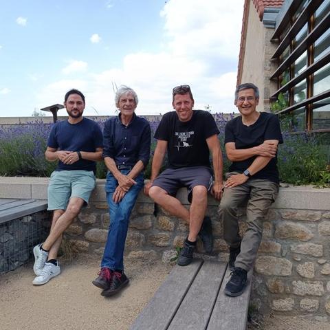 Photo des 4 intervenants du reportage.