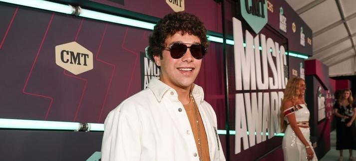 Austin Mahone en el CMT Music Awards 2023. / Christopher Polk