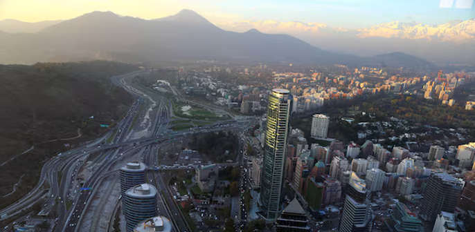Buildings at a business district in Santiago, Chile May 19, 2017. Credit: Ivan Alvarado/Reuters