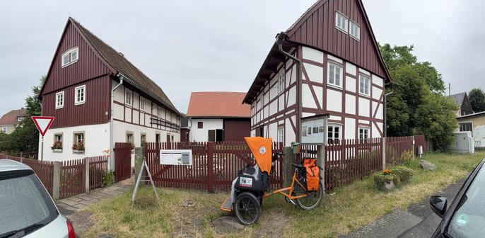 Rikscha vor dem Museum