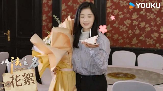 【花絮】蔣欣片場生日會🤩 | 以法之名 In The Name Of Justice | 張譯 / 李光潔 / 蔣欣 | 優酷台灣 YOUKU TAIWAN