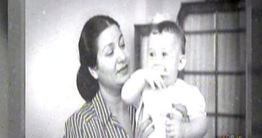 "معكم" يعرض مجموعة من الصور النادرة لأم كلثوم ترصد مسيرة كوكب الشرق