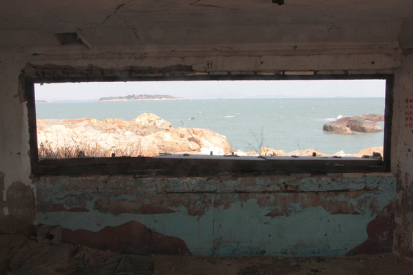 發射位置 - postazione di tiro - firing location