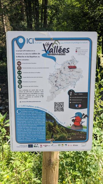 Image taken by plicploc, available under CC-BY-SA. It is made with the thematic map nature in changeset https://openstreetmap.org/changeset/168490913