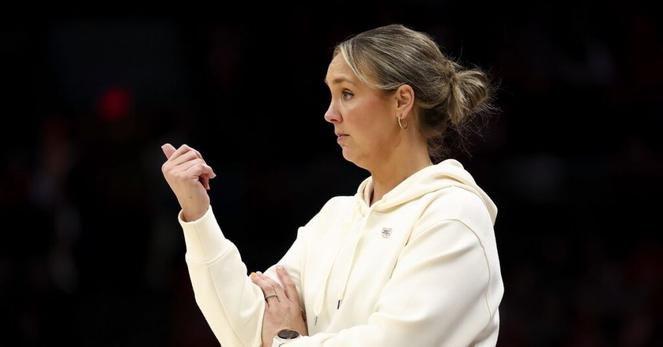 Kim Caldwell contract extension details: Tennessee women’s basketball coach got a big raise