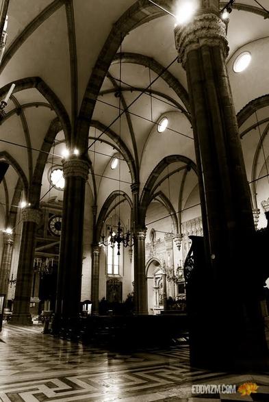 "Because, sometimes, things happen to people and they're not equipped to deal with them."
~ Suzanne Collins

#Verona #Italia
.
.
.
#sony #alpha
#architecture #photography #Italy #Europe #gooutside #lightroom #blackandwhite #monochrome #bwphotography #quote #humor #exploration #goexplore #wanderer #bw #church #old #chiesa