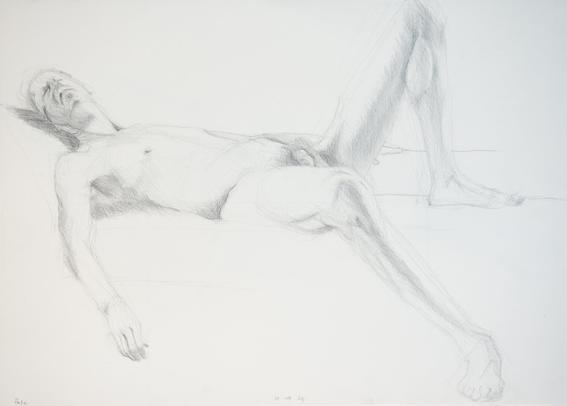 Drawing portrait of a male model lying on a coach. His legs are on the right side of the image, his head on the left. His left knee is up and his right arms points to the floor. The model seems asleep. His erected penis is in the center of the image, asleep too.