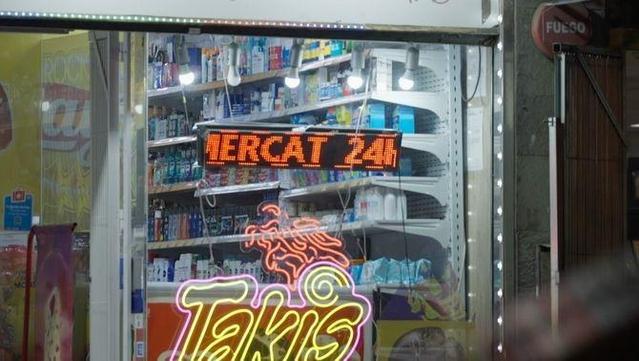 L'augment de comerços d'alimentació oberts les 24 hores ha atret l'atenció de la policia i Inspecció de Treball (3Cat)