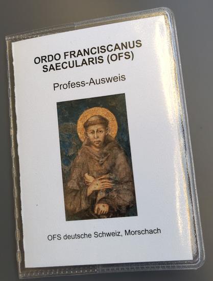 Franziskanischer Professausweis, in einer transparenten Hülle.