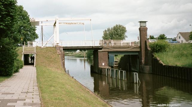 Brücke bei Harlesiel in Ostfriesland