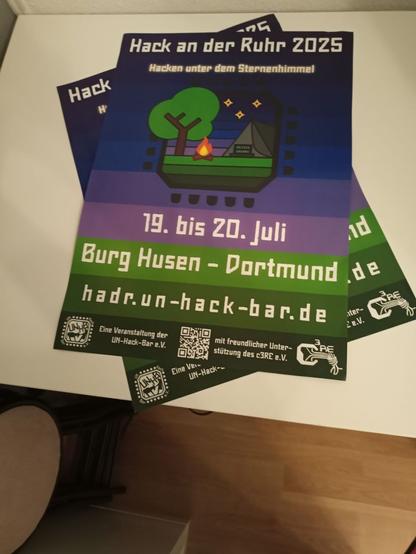 Poster von "Hack an der Ruhr 2025" auf Burg Husen.