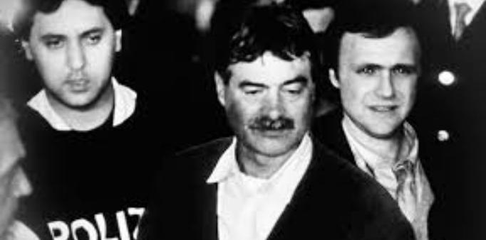 strage dei ragazzini-arresto responsabili-foto d'epoca