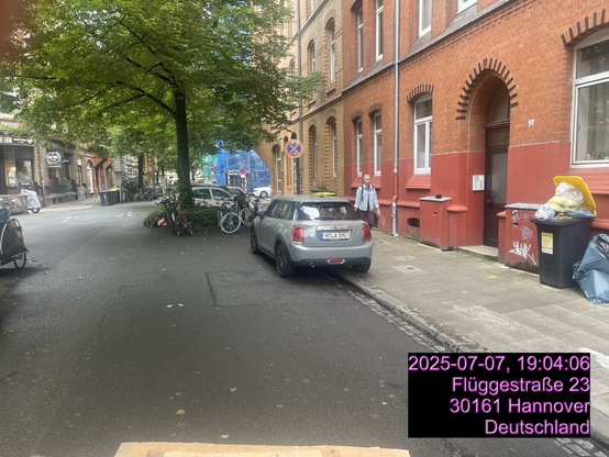 Die Wahren VerkehrsRaumVerstopfer halten alles Öffentliche Autolagerflächen
