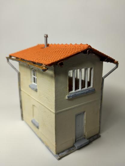 Mijn kitbashed versie van Faller 131365 Seinhuis ¦  My kitbashed version of Faller 131365 Signal box