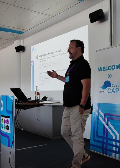 Mike Zaschka presenting