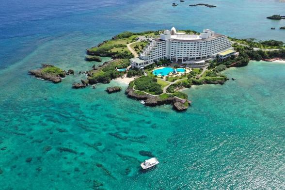 Japan’s First Green Fins Resort Sets the Bar for Ocean Tourism