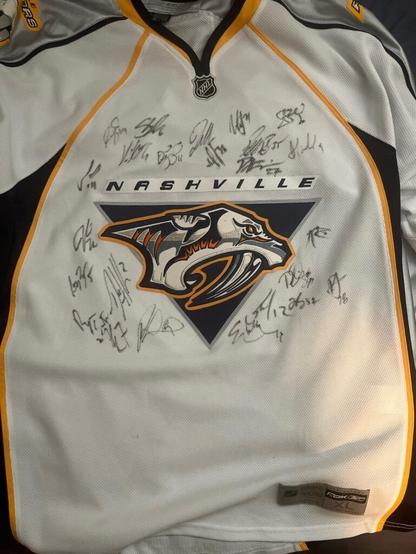 Ok preds need big help in identifying some signatures on 2 jerseys I know nothing about predator players so even if you name 1 signature it will help