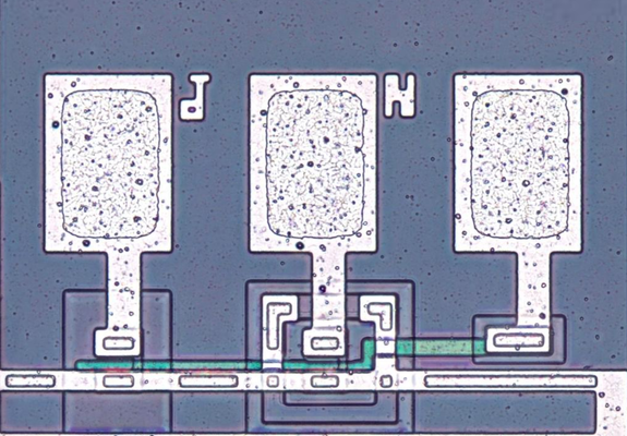 N and P channel transistor patterned for parameter testing. These have not been probed.