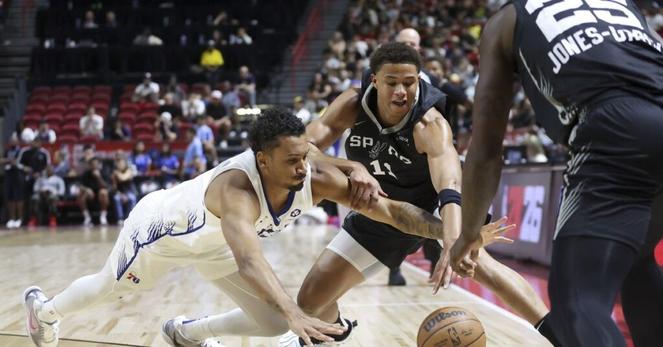 Spurs put it all together in blowout win of 76ers to open Vegas Summer League