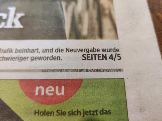 Extrem kleine Quellenangabe zum Titelbild. Schwarze Schrift in grauem Trennbalken, etwa 0.8mm groß.

"KK/Generiert mit Chat GPT, B. Gasser, Street View"
