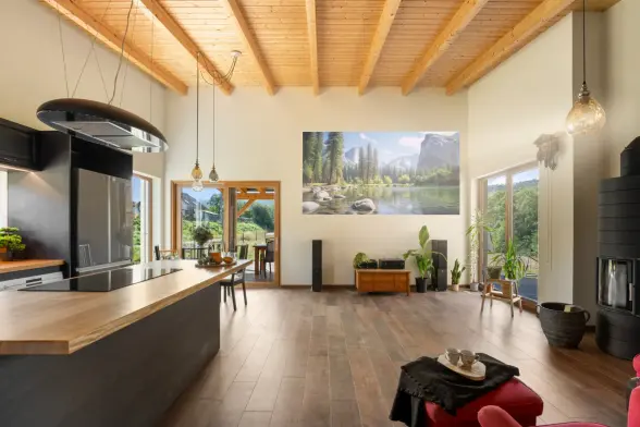 Obývák stvořen pro projektor.