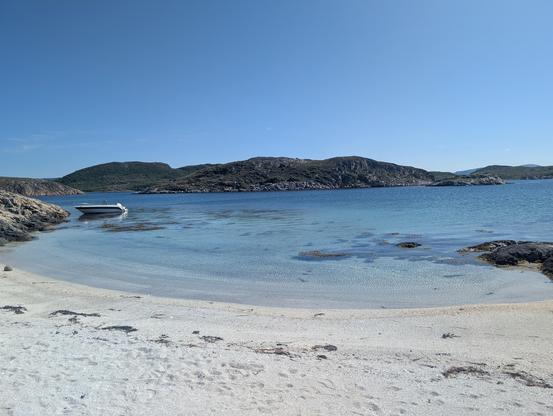 Stranden på Ellingen.

The beach on Ellingen.