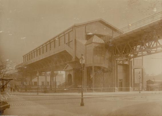 Die Haltestelle Spaldingstraße im Mai 1915.