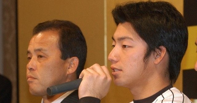 鳥谷敬の“巨人入団”なぜ消えた? 巨人優位がまさか…阪神入りを表明「黒田さん、僕が監督辞めたから取れたんですね」原辰徳が阪神編成部長にポツリ - プロ野球 - Number Web
