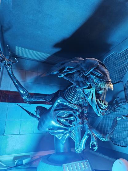 A model of the queen Xenomorph