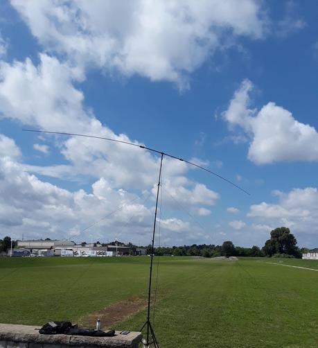 Buddipole Dipole Antenna Setup