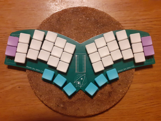 Le premier prototype du Quacken, monté avec 40 touches