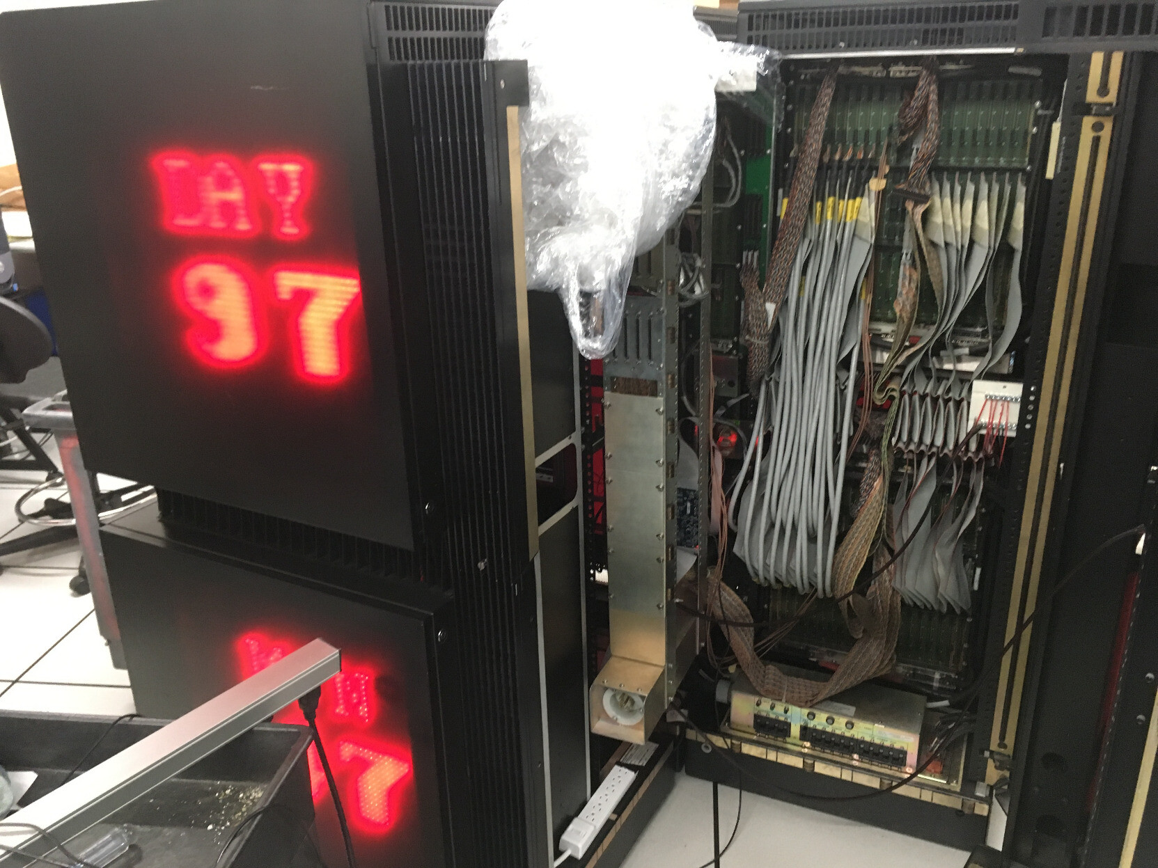 A thinking machines cm-2 with animated light panels