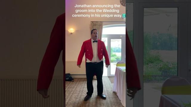 Aldwickbury Park Golf Club Weddings Harpenden Hertfordshire / Jonathan’s Toastmaster special touches