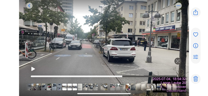 Als Radfahrer stehen bleiben um die Autogewalt Blockade zu melden - Beschert einen das Einkesseln der Verursacher