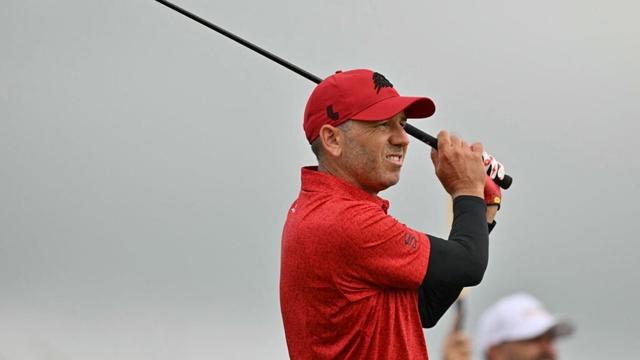 LIV Golf's Sergio Garcia snaps driver in anger