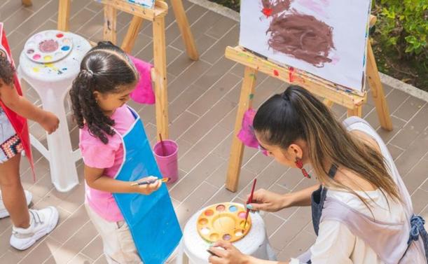 Pintura niños y adulto