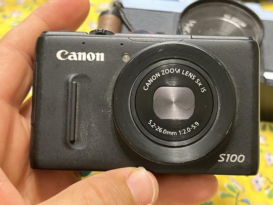 Front view of a wonderful canon s100, now some 14 years old but still a remarkably cool camera.