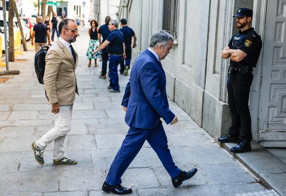 Santos Cerdán llega al Supremo para declarar como investigado, el 30 de junio.