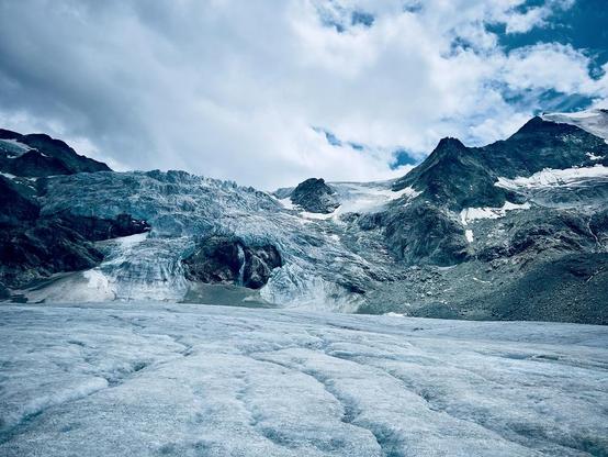 Glacier with many crevasses and breaks.