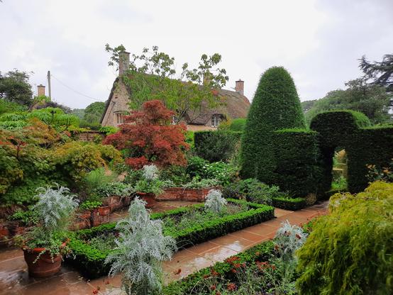 'Chamber' in garden