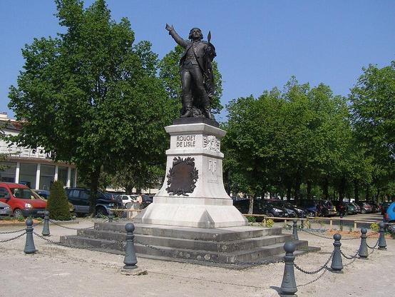 Monument commémoratif, dit statue de Rouget de Lisle à #LonsleSaunier (#Jura) Construction 4e quart XIXe siècle. Monument commémoratif, dit statue de Rouget de Lisle, y compris le piédestal et l'emmarchement (c...
Suite 👉 https://monumentum.fr/monument-historique/pa00102060/lons-le-saunier-monument-commemoratif-dit-statue-de-rouget-de-lisle
#Patrimoine #MonumentHistorique
Photo CC-BY-SA 4.0 : Daniel CULSAN