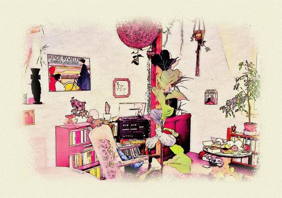 Bearbeites Foto das nun aussieht wie eine Zeichnung: Blick in ein Zimmer mit Pflanzen, einem Sessel, Tisch, Schrank, Bücherregalen und Bildern an der Wand, darunter ein Nachdruck eines Poster der Fahrradfabrik Hinde-Rywielen aus dem Rijksmuseum in Amsterdam.

Edited photo that now looks like a drawing: view into a room with plants, an armchair, table, cupboard, bookshelves and pictures on the wall, including a reprint of a poster of the Hinde-Rywielen bicycle factory from the Rijksmuseum in Amsterdam.